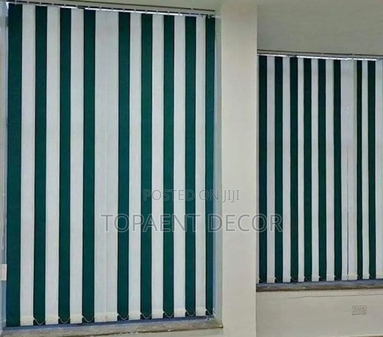 Green And White Vertical Office Blinds For Sunlight
