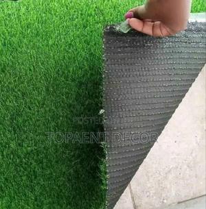 15mm Durable Outdoor Artificial Grass With A Quality Barking - thumbnail 2