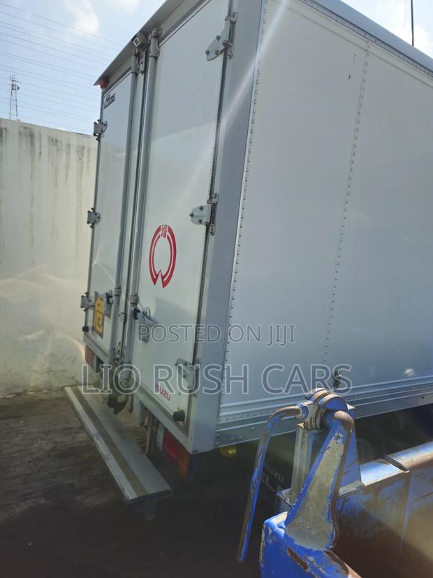 Isuzu Elf Foreign Used - thumbnail 11