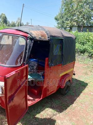 Piaggio Scooter 2010 Red - main view