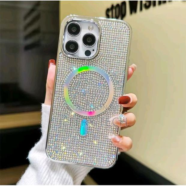 Magsafe Sparkly Diamond Case for iPhone 12,13,14,15 - main view