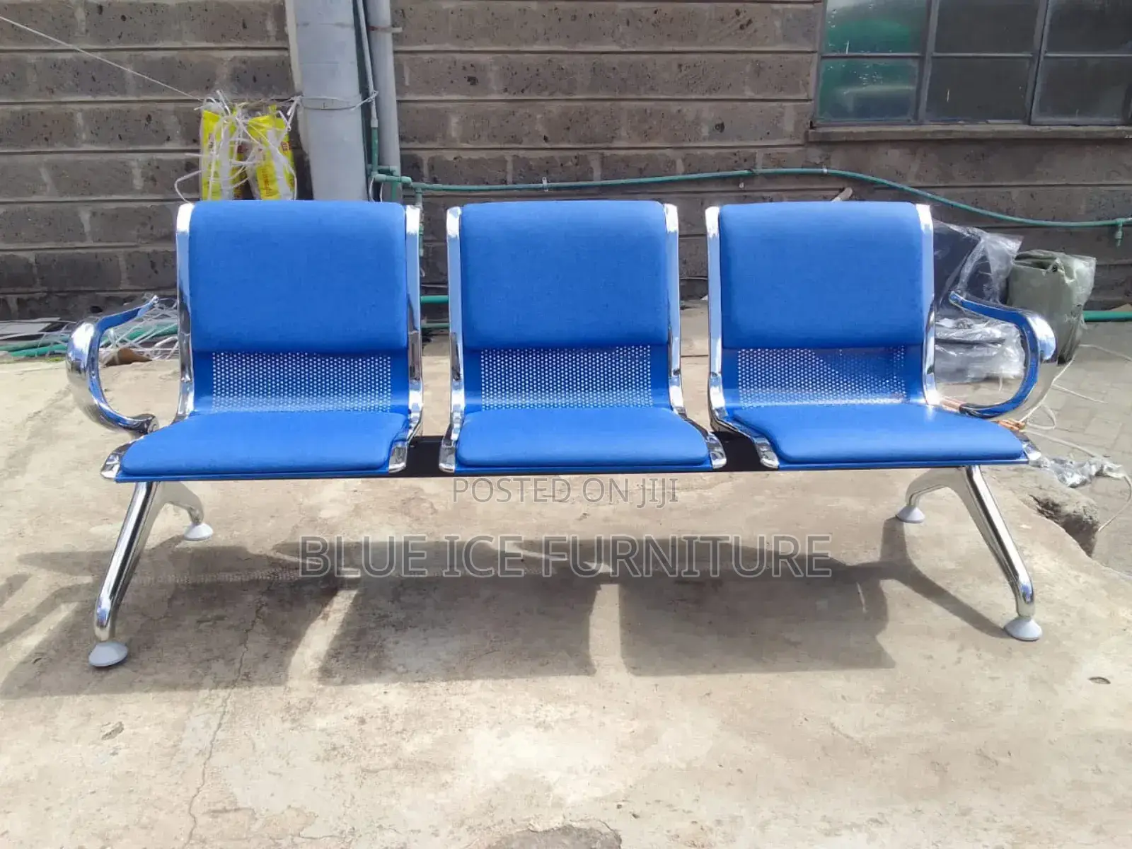 Padded Link Waiting Chair