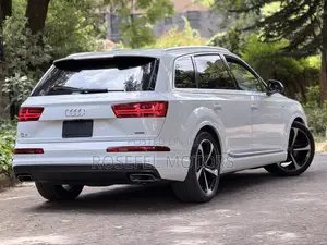 Audi Q7 2.0T Premium AWD quattro 2018 White