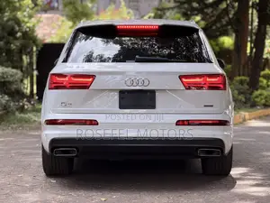 Audi Q7 2.0T Premium AWD quattro 2018 White