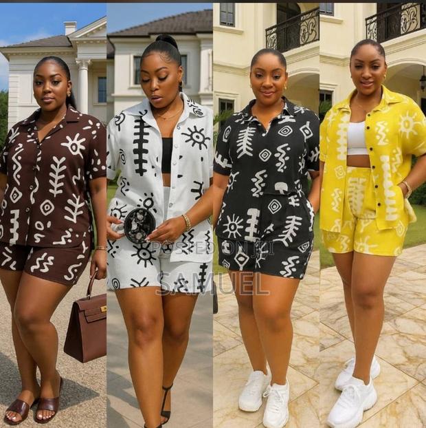 Trendy 2-Piece Printed Short Set - thumbnail 4