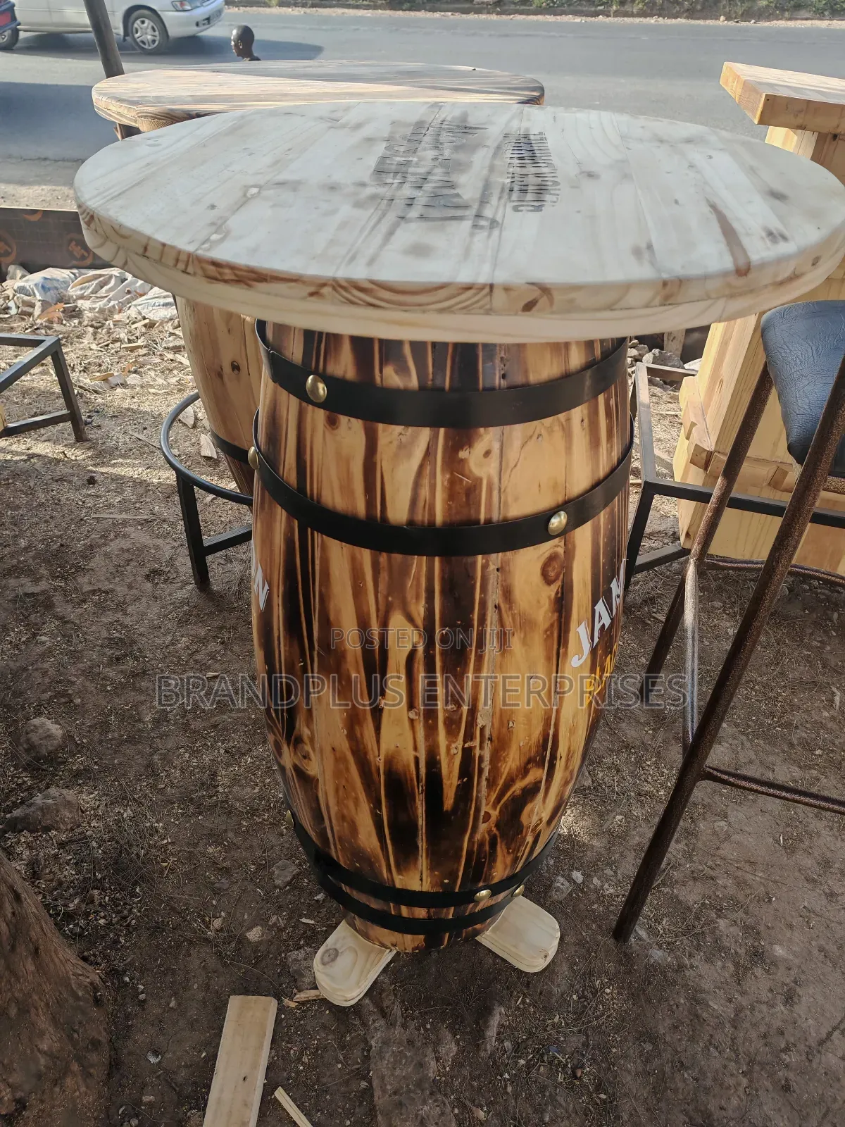 Medium Size Barrel Table
