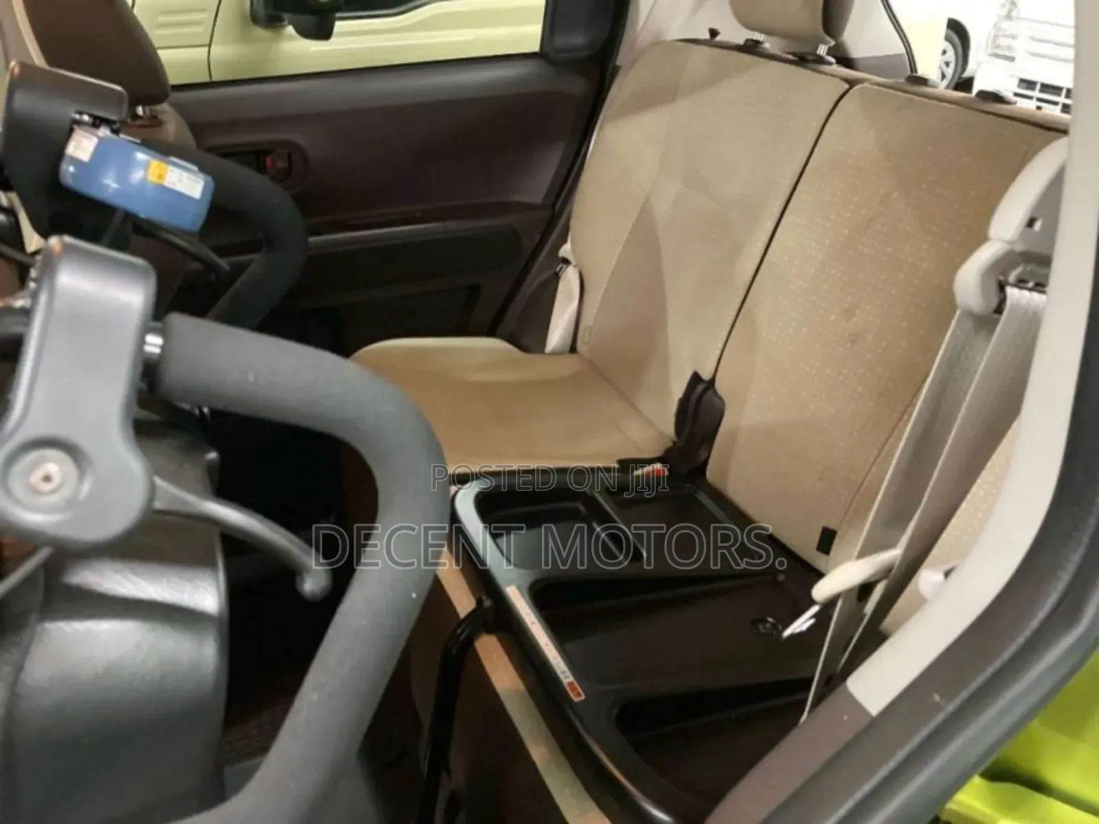 Toyota Spade 1.5 2019 Green