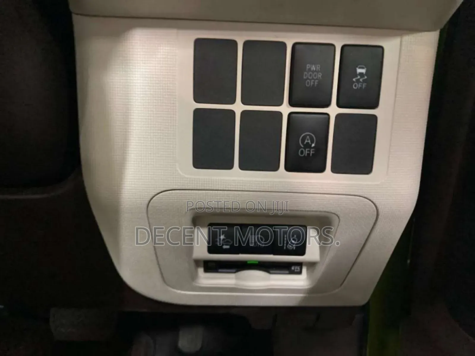 Toyota Spade 1.5 2019 Green