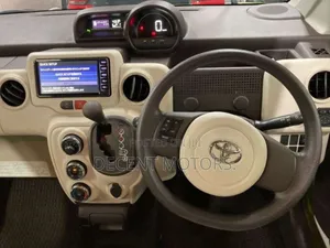 Toyota Spade 1.5 2019 Green