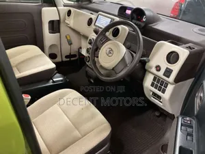 Toyota Spade 1.5 2019 Green