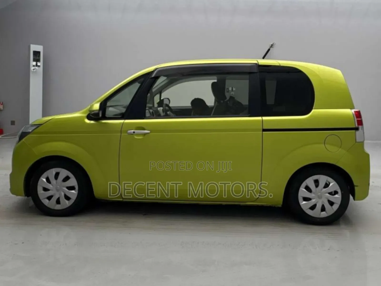 Toyota Spade 1.5 2019 Green