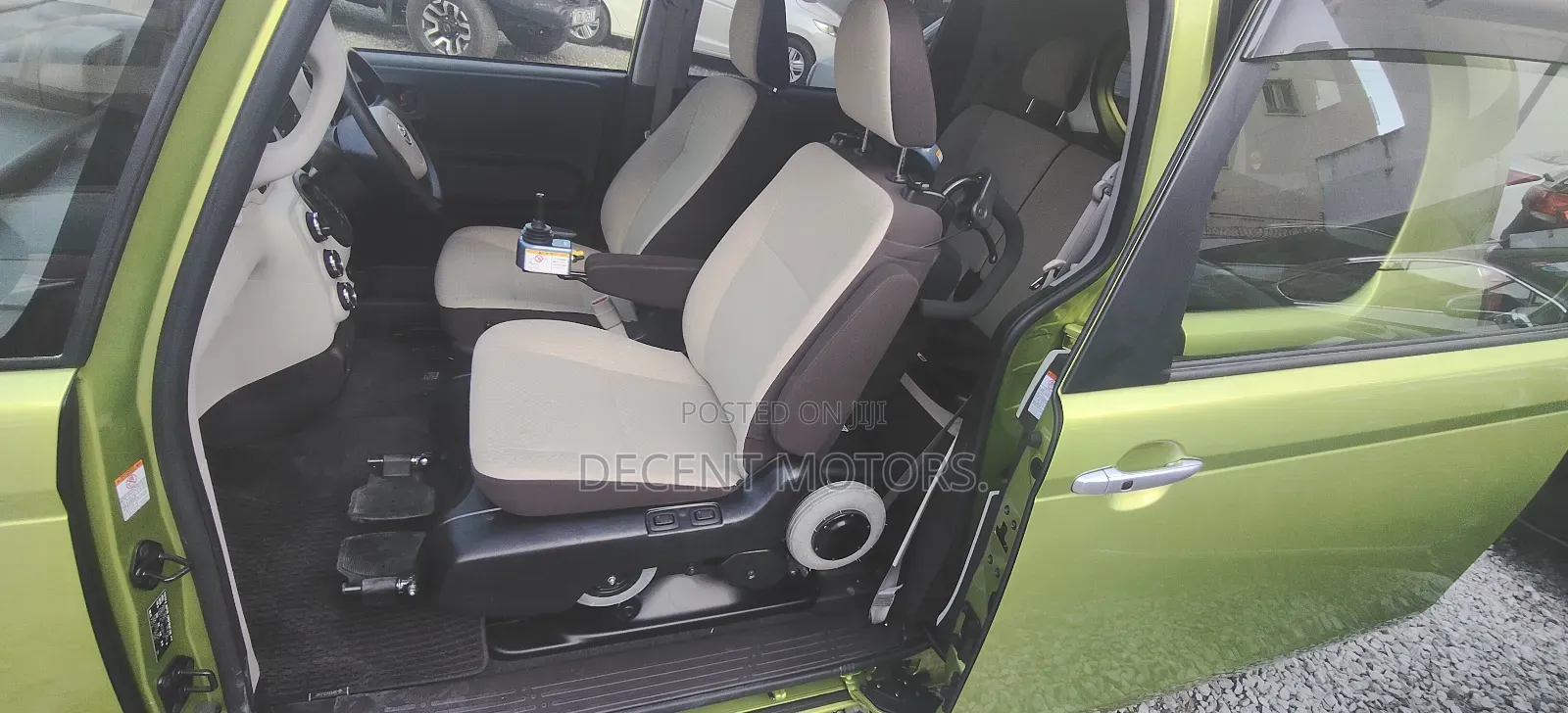Toyota Spade 1.5 2019 Green