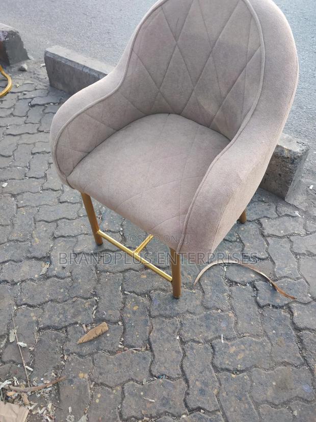 Accent Manicure Chair - main view