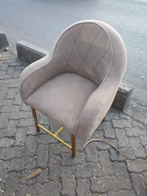 Modern Manicure/Styling Chair