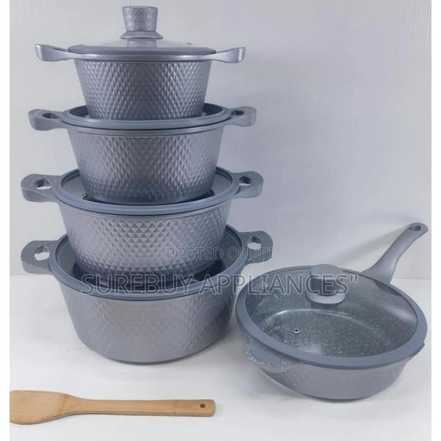 Bosch 11-Piece Cookware Set – Includes Silicone Lids - main view
