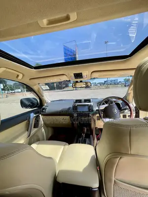 Toyota Land Cruiser Prado 2018 Gold