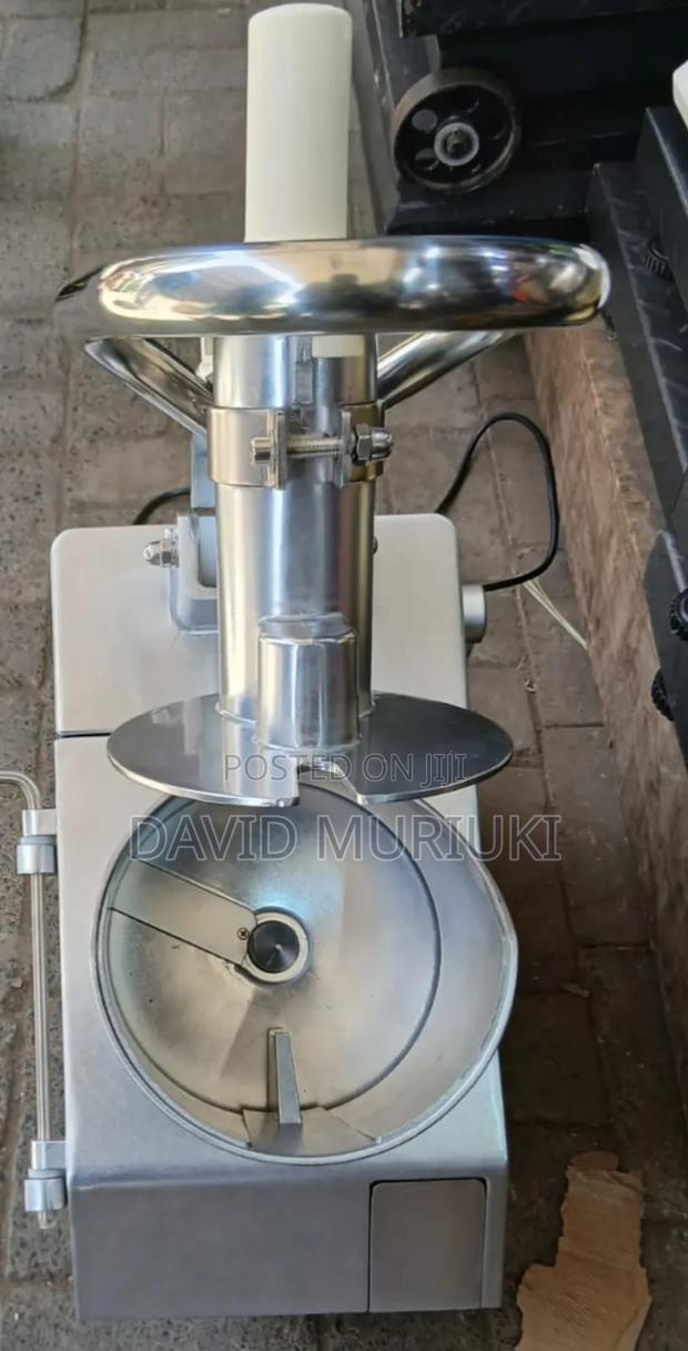 The Vegetable Cutter
