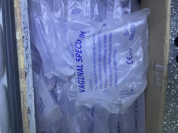 Disposable Vaginal Speculum - thumbnail 3