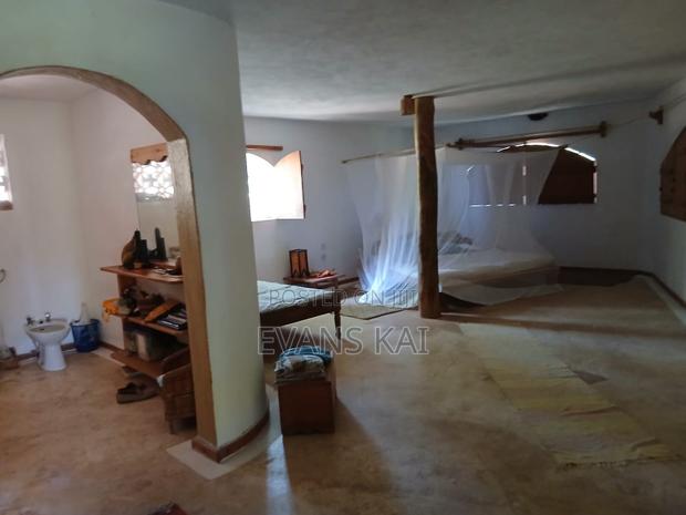 Diani Beach on the Kongo River Cliff 3bedrooms House and Fenced Plot. - thumbnail 6