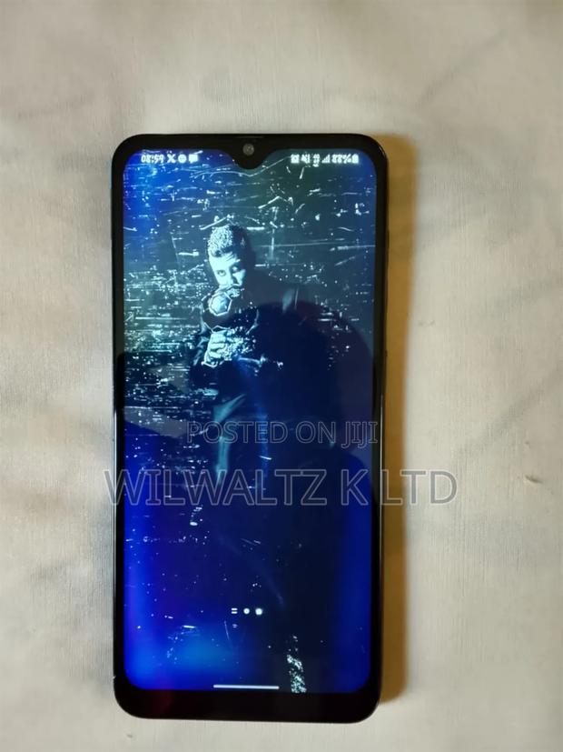 Samsung Galaxy A30 64 GB Blue - main view