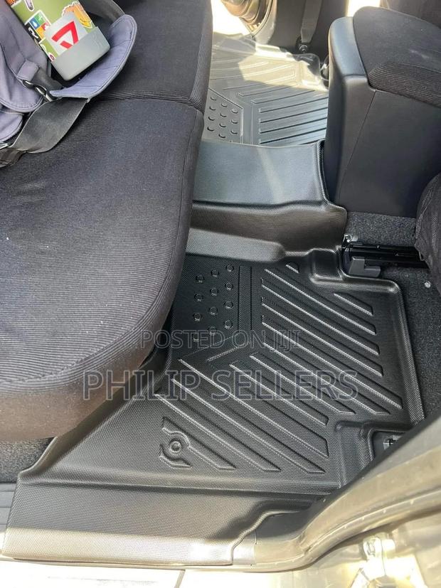 Upgrade Your Hilux Interior in Style
Transform Your Toyota Hilux - thumbnail 2