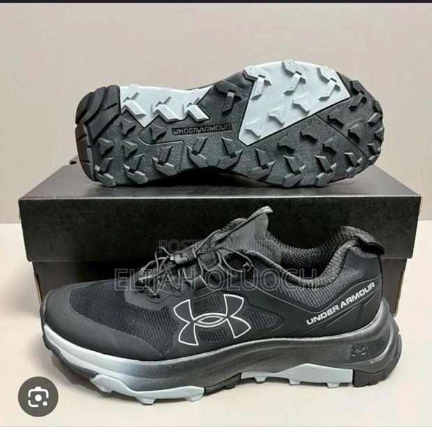 Nunder Armour Sonic Trail Running Shoes