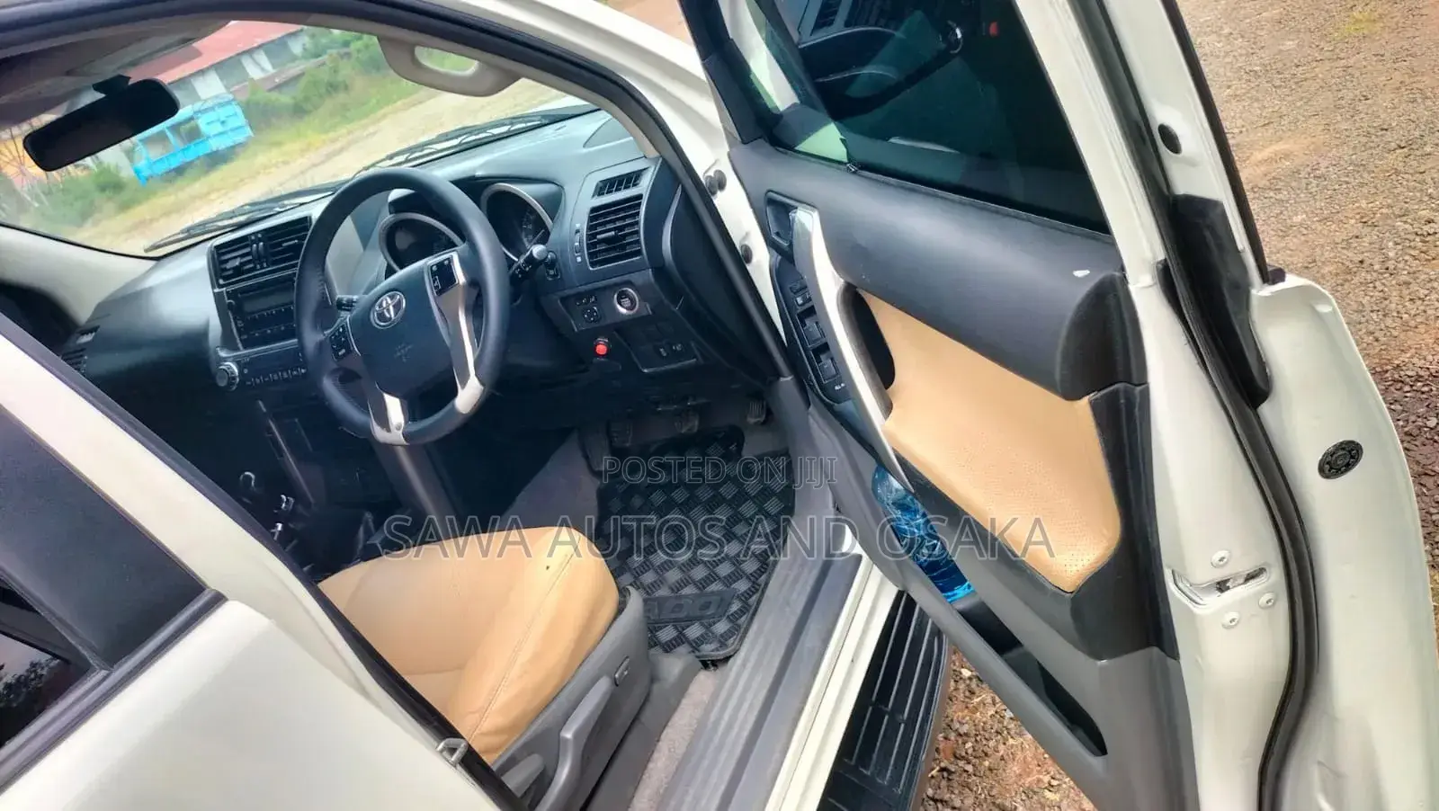 Toyota Land Cruiser 2014 White