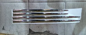 Universal Side Moulding