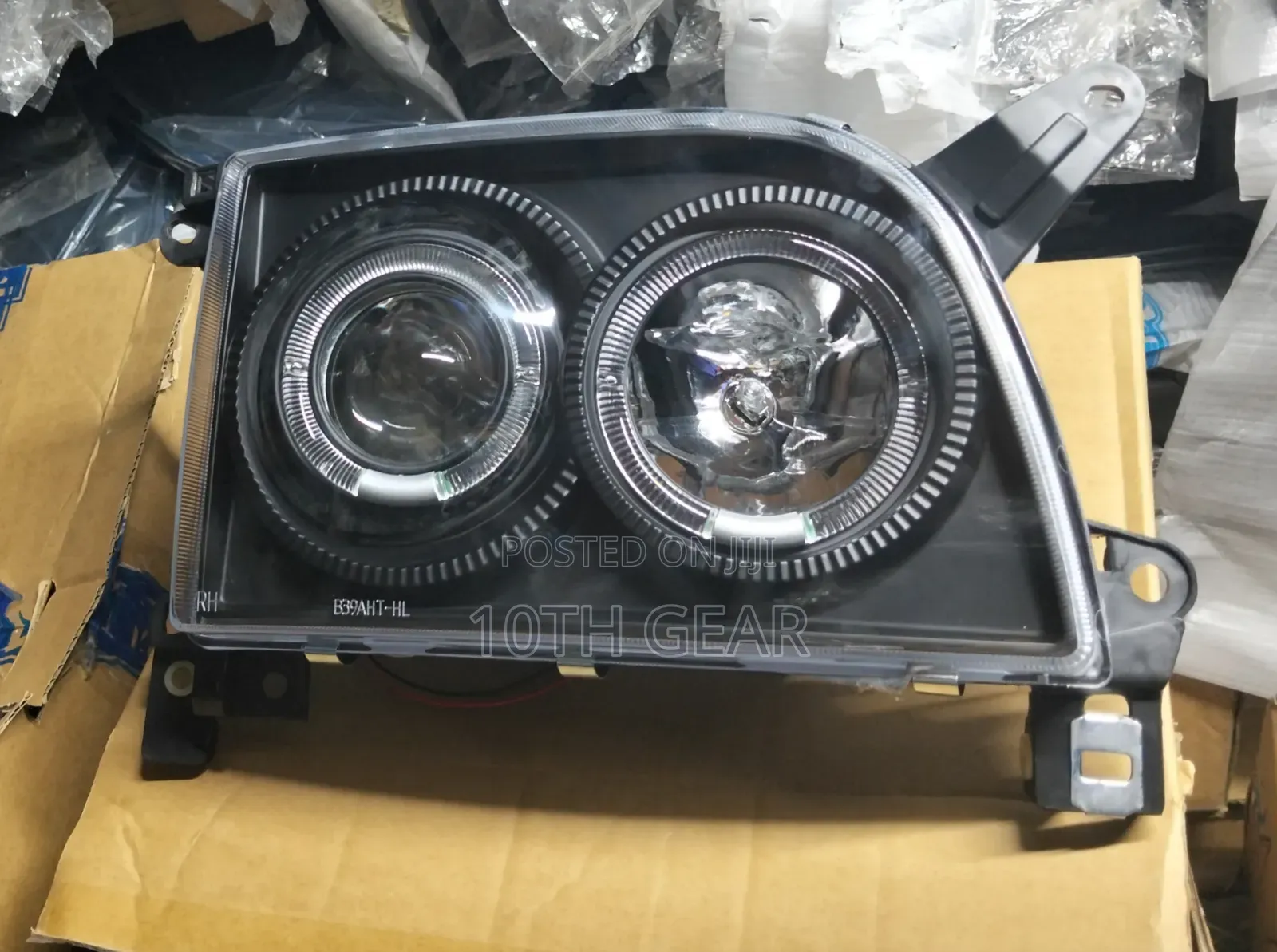 Hiace 5l Headlights Pair Aftermarket Led