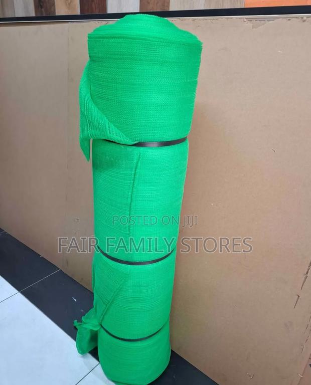 Construction Scaffolding Green Safety Net - main view