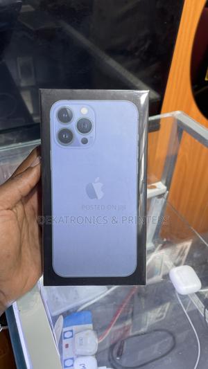 New Apple iPhone 13 Pro 256 GB Blue - main view