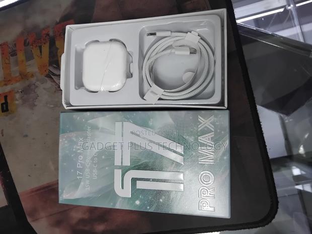 17 Pro Max Charger - thumbnail 2