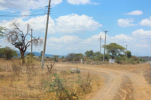 1/8 Acre Freehold Plots Touching Tarmac -oltepesi Tinga Town. - thumbnail 3