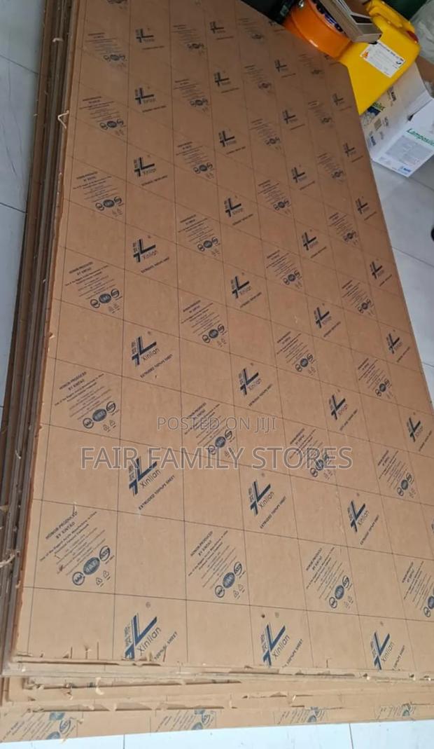 Perspex Sheet/Partition Plastic Glass-8ft × 4ft - thumbnail 2