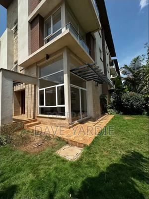 4bdrm Maisonette in Lavington for sale - thumbnail 2