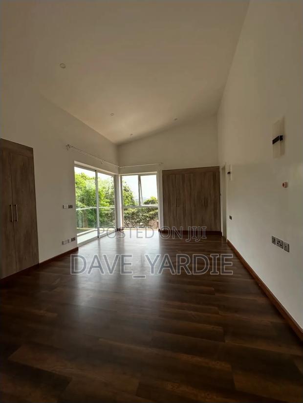 4bdrm Maisonette in Lavington for sale - thumbnail 12