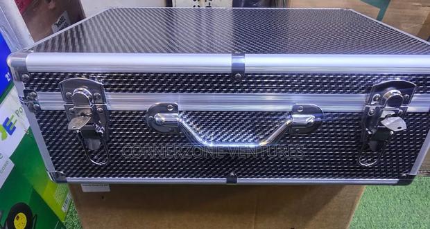 Briefcase Toolbox/ Empty Toolbox - main view