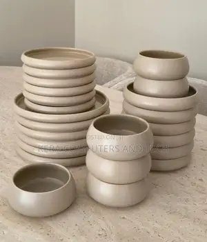 Available Premium Ceramic Dinner Set.24pcs