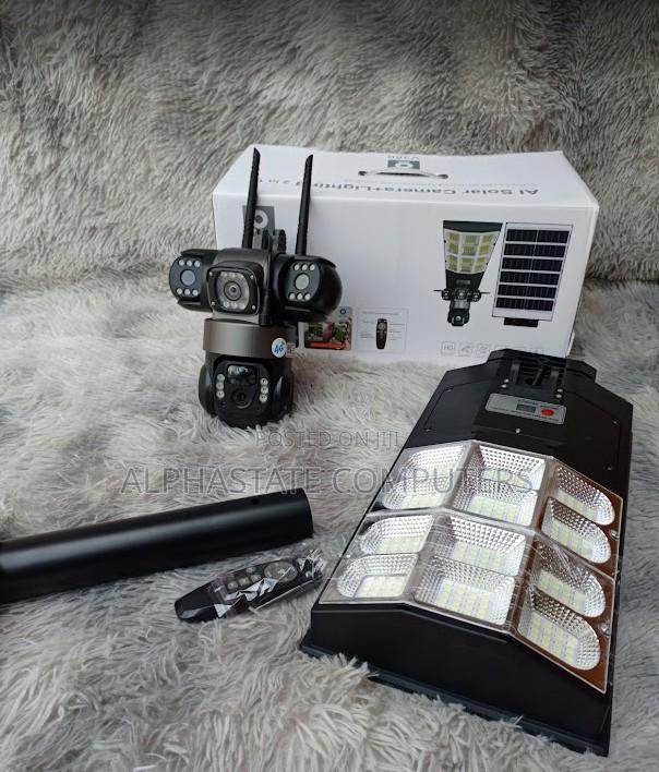 Solar Powered 4g Led Light With CCTV Camera Outdoor Monitoring