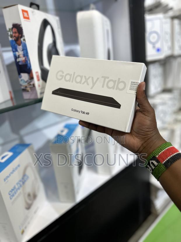 New Samsung Galaxy Tab A9 64 GB Green - main view