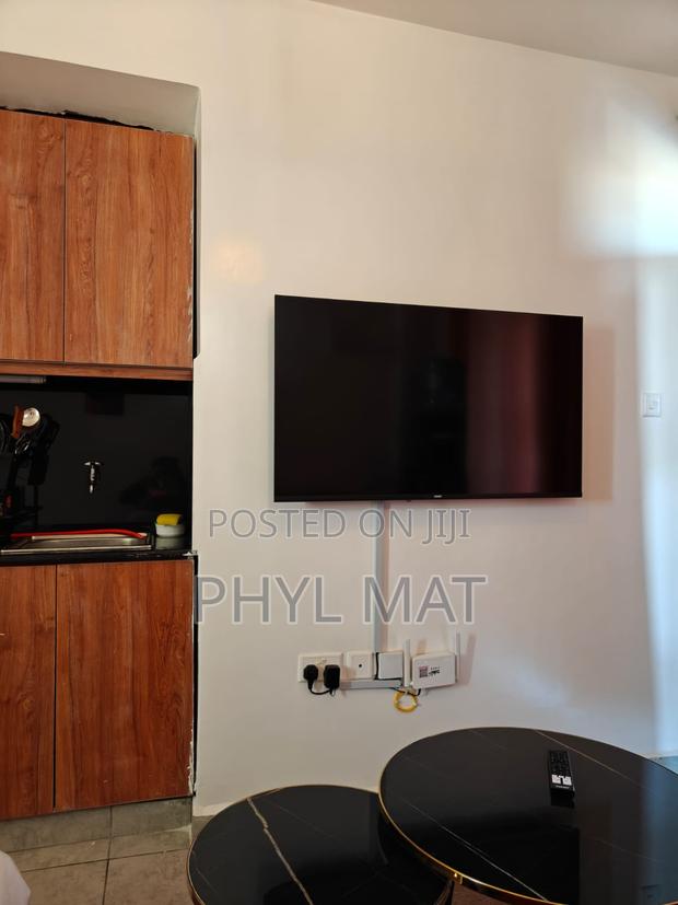 Airbnb Available for Booking - thumbnail 6