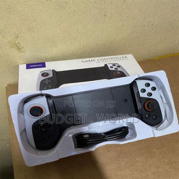 Professional Universal Mobile Gaming Controller – Wireless - main view