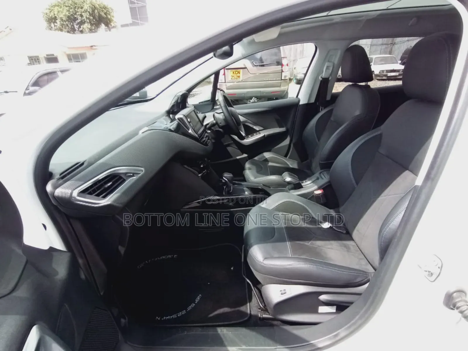Peugeot 2008 2018 White