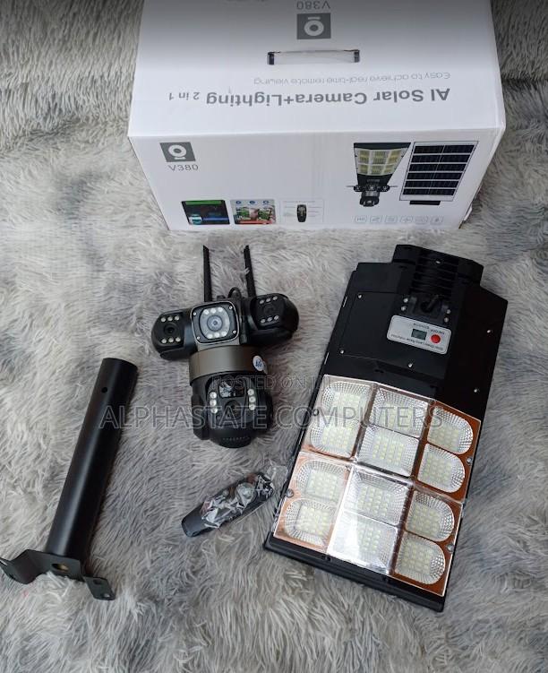 Solar Powered 4g CCTV Camera With Led Floodlight for Outdoor Security - main view