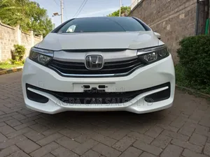 Honda Fit Shuttle 2018 White