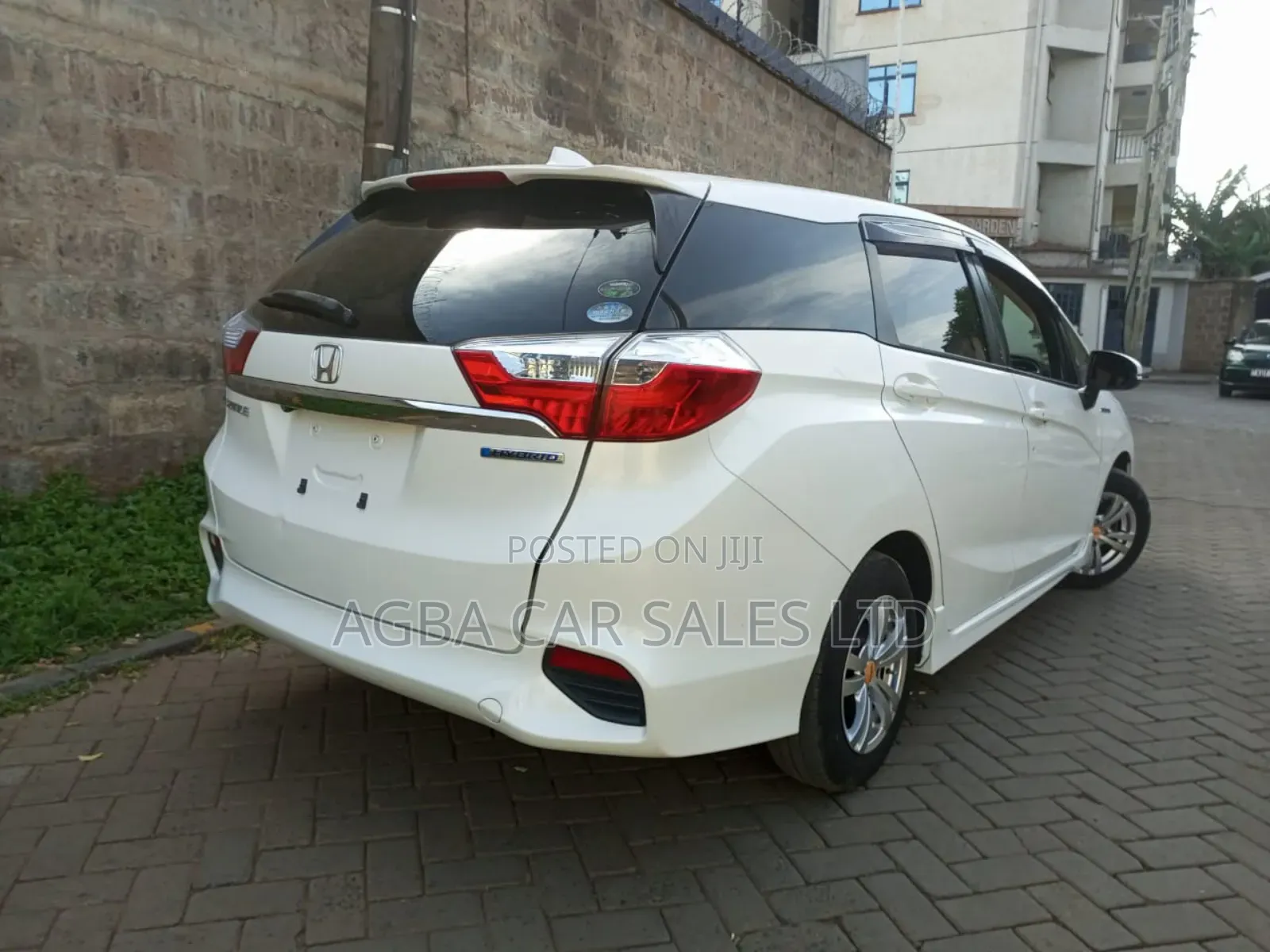 Honda Fit Shuttle 2018 White
