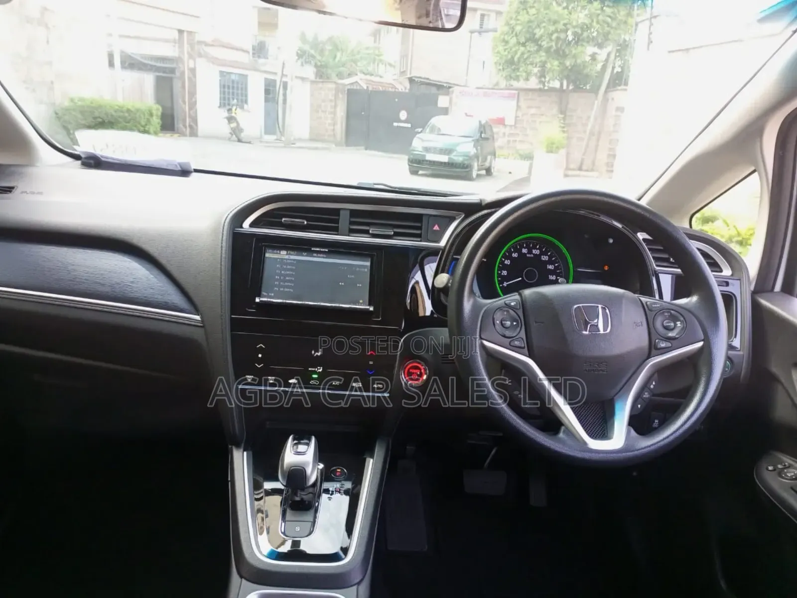 Honda Fit Shuttle 2018 White