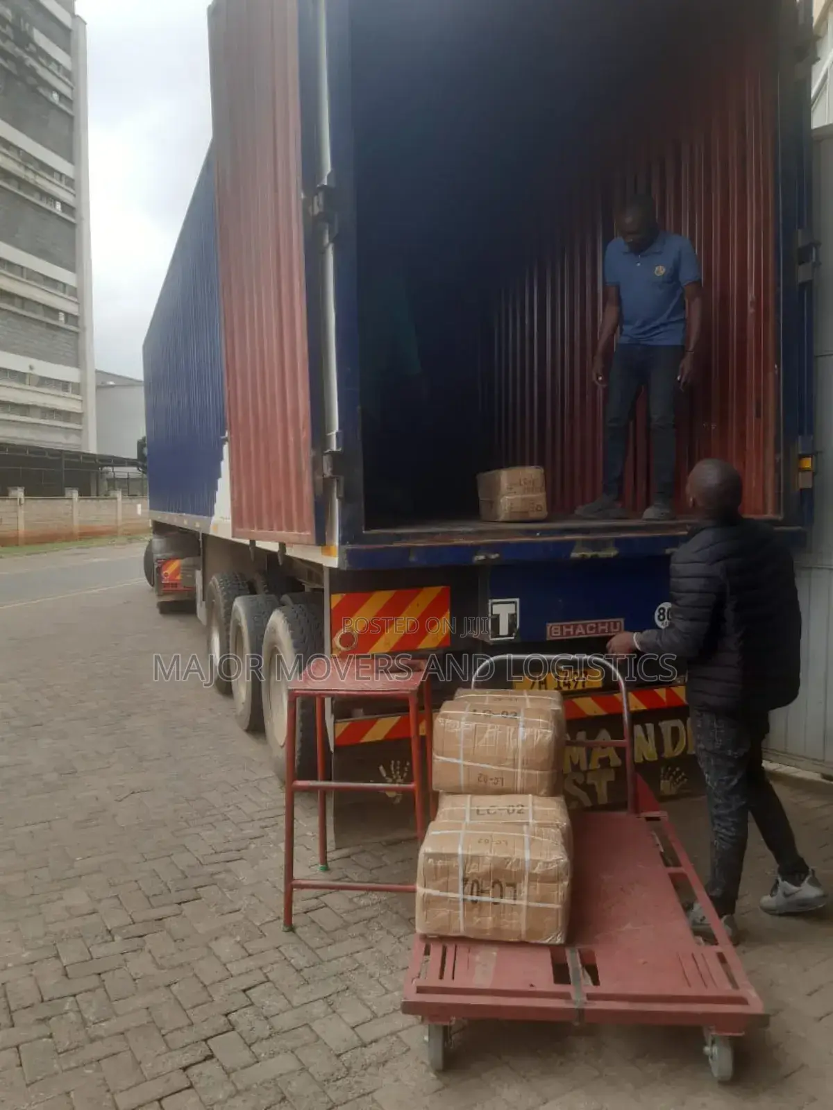 Transit Trailers for Cargo Delivery and Logistics Are Available