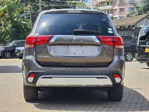 Mitsubishi Outlander 2019 Brown