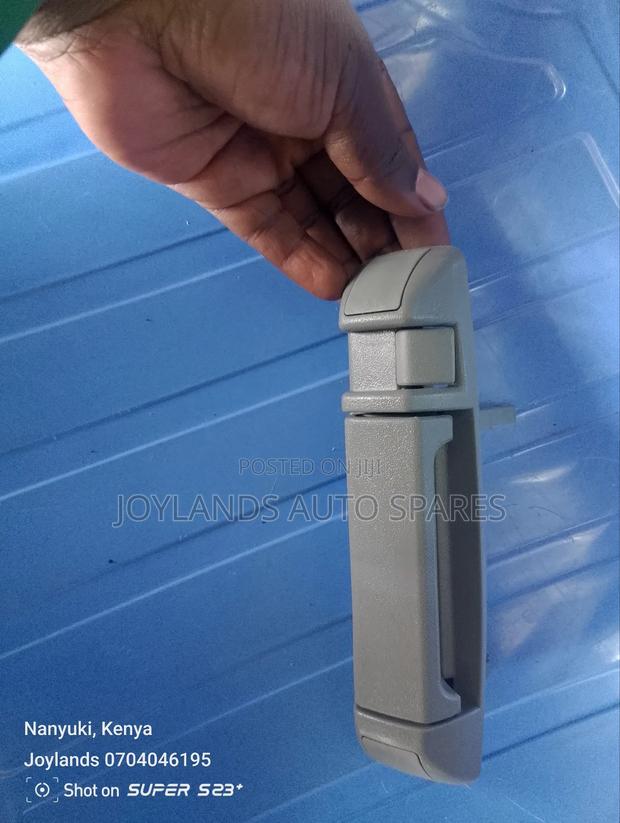 Hiace 5l/Shark Inner Sliding Door Handle - thumbnail 2